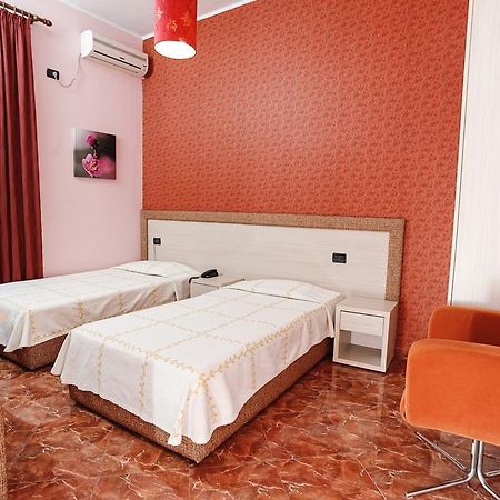 Hotel Serenity Tirana Eksteriør billede