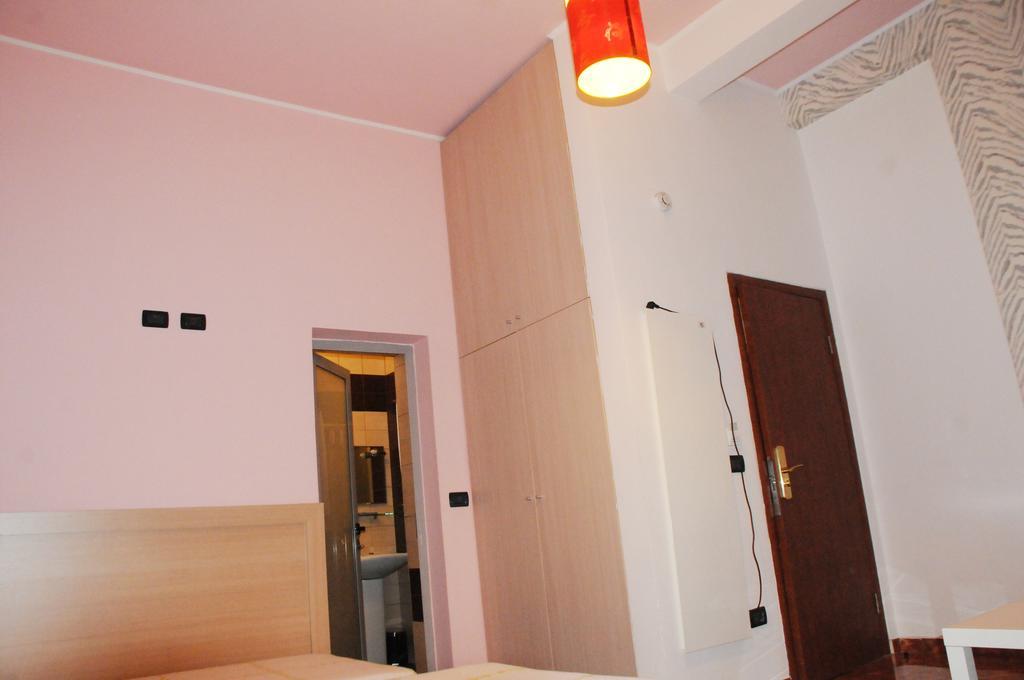 Hotel Serenity Tirana Eksteriør billede