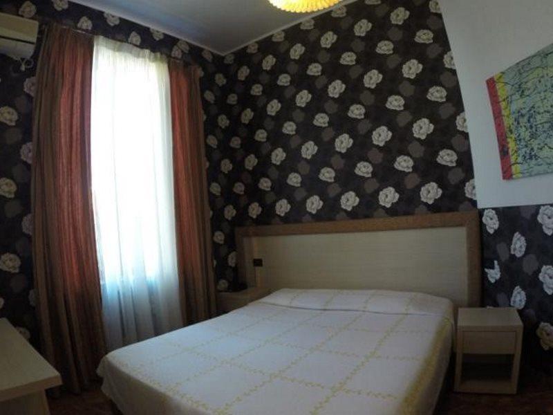 Hotel Serenity Tirana Eksteriør billede